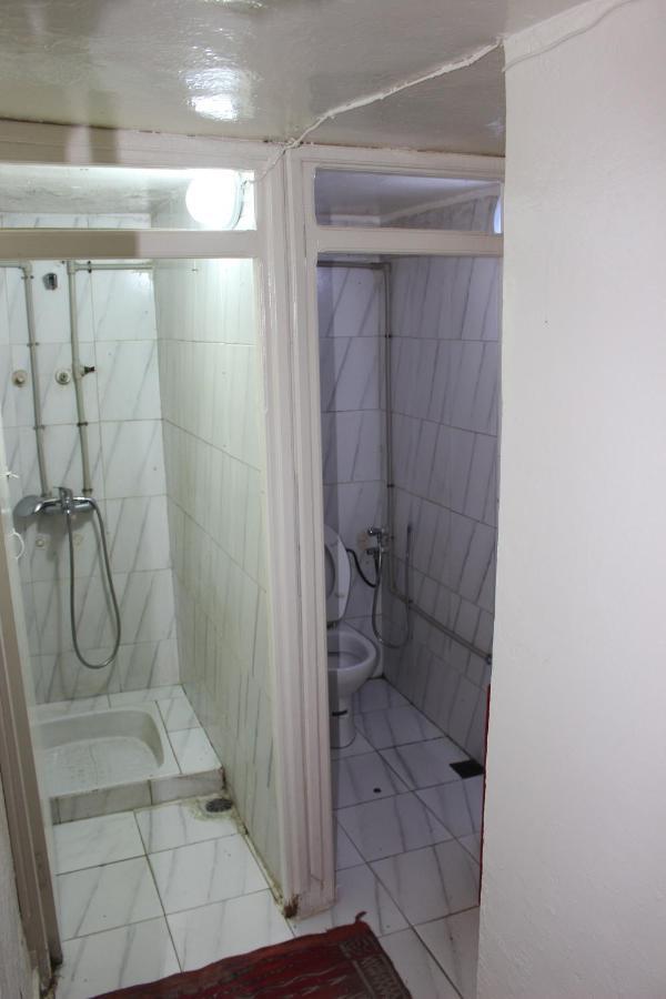Cordoba Pension เชฟชาอูน ภายนอก รูปภาพ