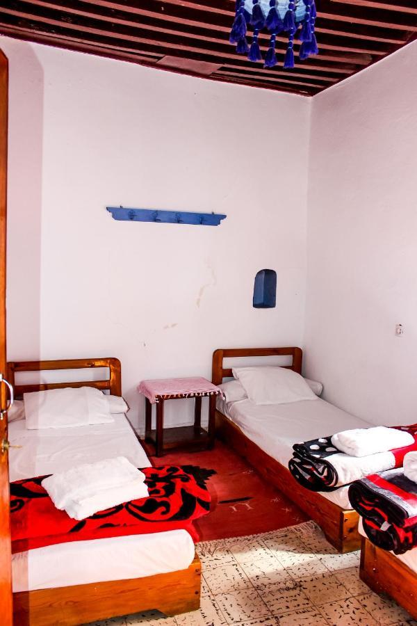 Cordoba Pension เชฟชาอูน ภายนอก รูปภาพ
