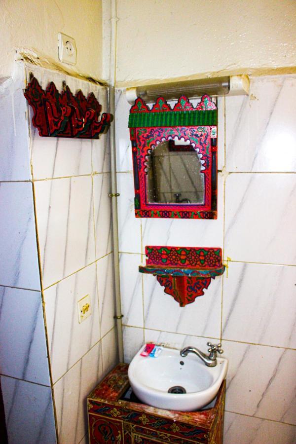 Cordoba Pension เชฟชาอูน ภายนอก รูปภาพ