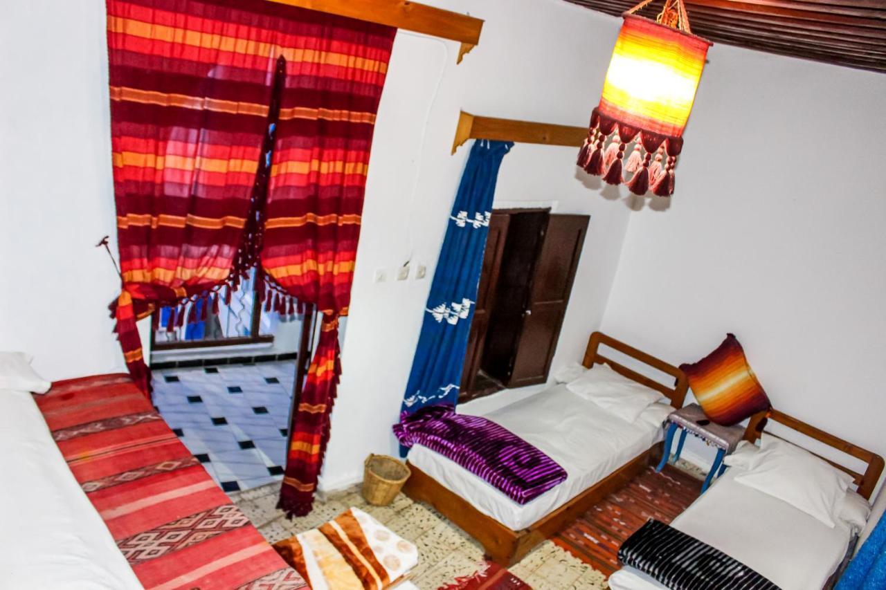 Cordoba Pension เชฟชาอูน ภายนอก รูปภาพ